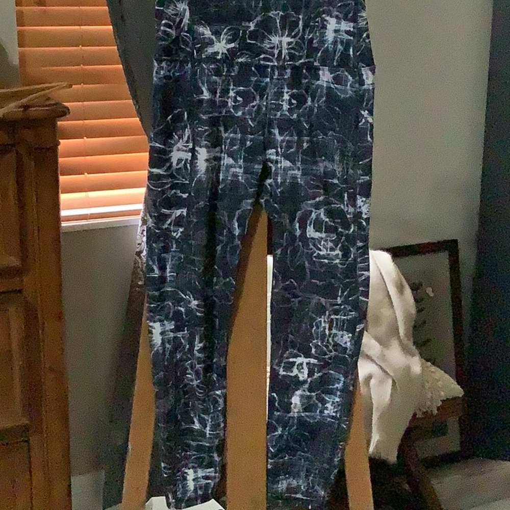 Spyder Black and White Patterned Leggings